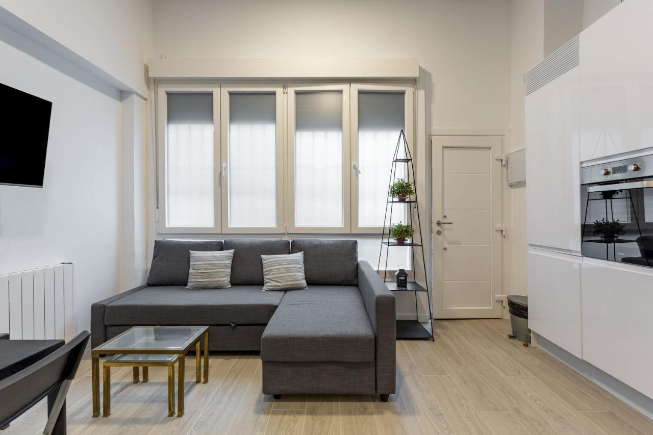 1 Bedroom 1 Bathroom Furnished - Av De America - Studio - Mintystay Madrid Kültér fotó